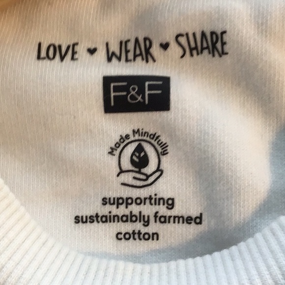 F&F Let Love Grow Sweatshirt. - Picture 4 of 4